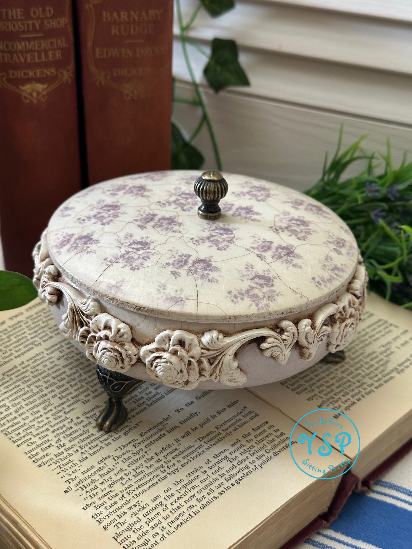 Round Lidded Trinket Box