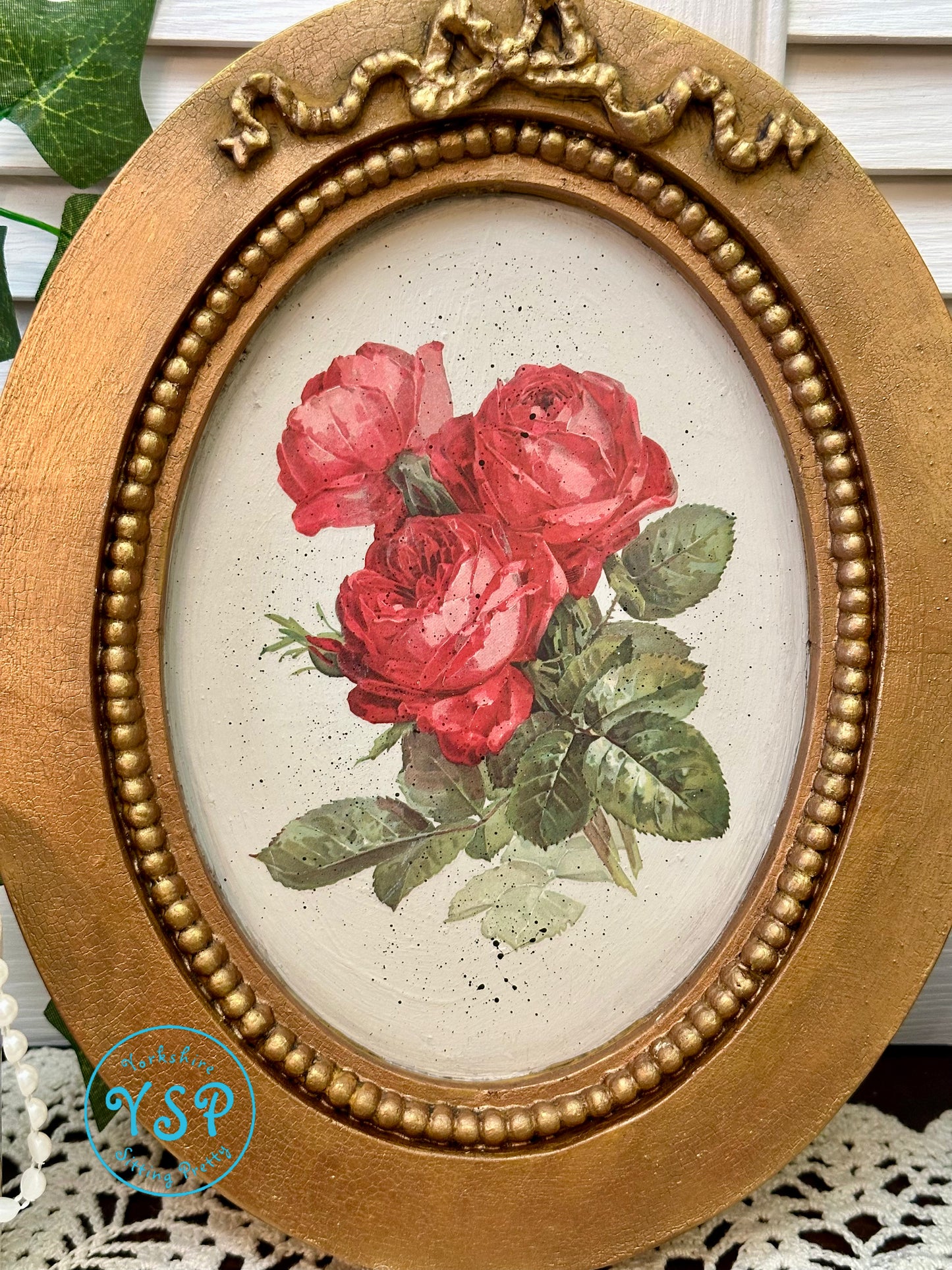 Oval Rose Picture