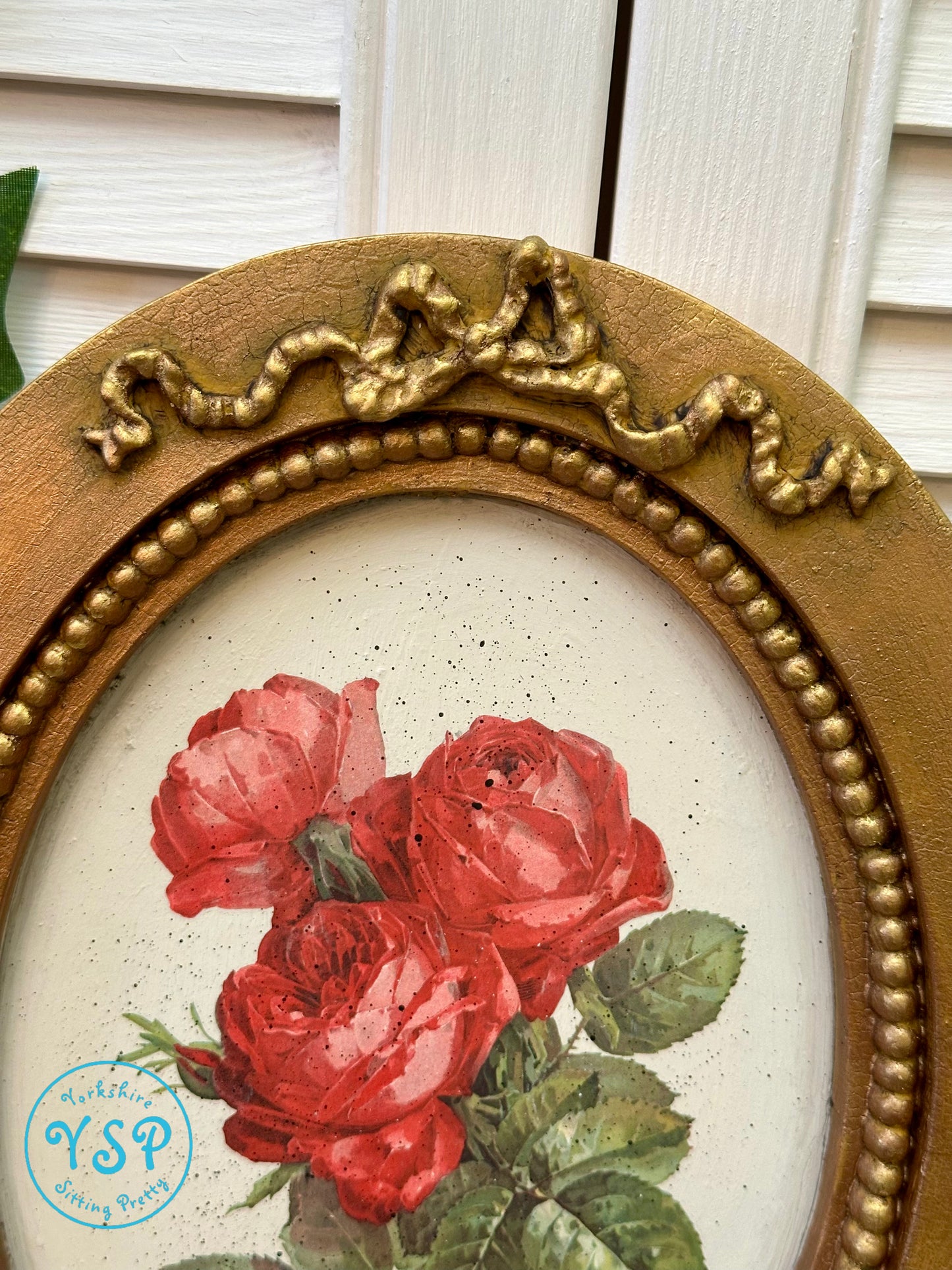 Oval Rose Picture