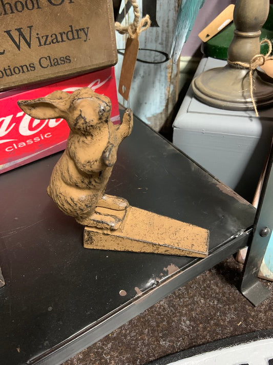 Rabbit Door Wedge
