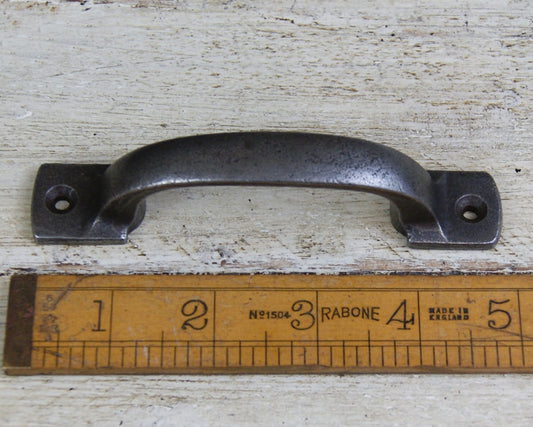 D Handle Drawer Pull 120m - Cast Iron