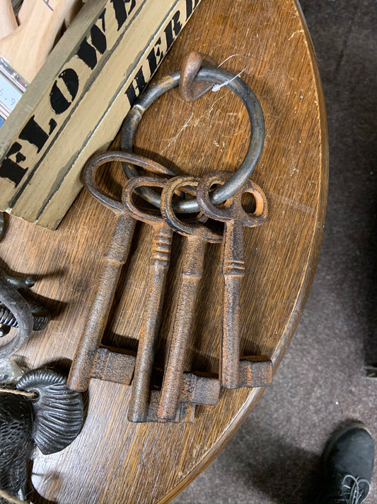 Large Cast Iron Keys x 4