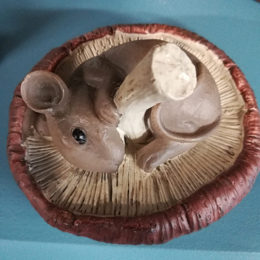 Mouse on a Mushroom